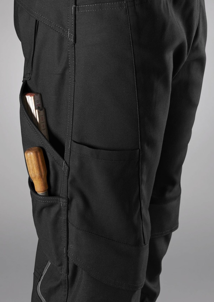 [1820-565-0032-54n] BP 1820-565 BP® Robuuste werkbroek met kniezakken (zwart, 54n)